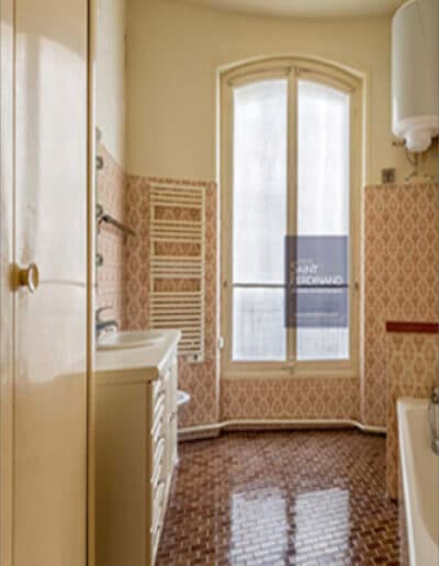 SAlle de bain enfants avant rénovation